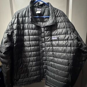 Patagonia Men's Quilted Black Puffer Jacket